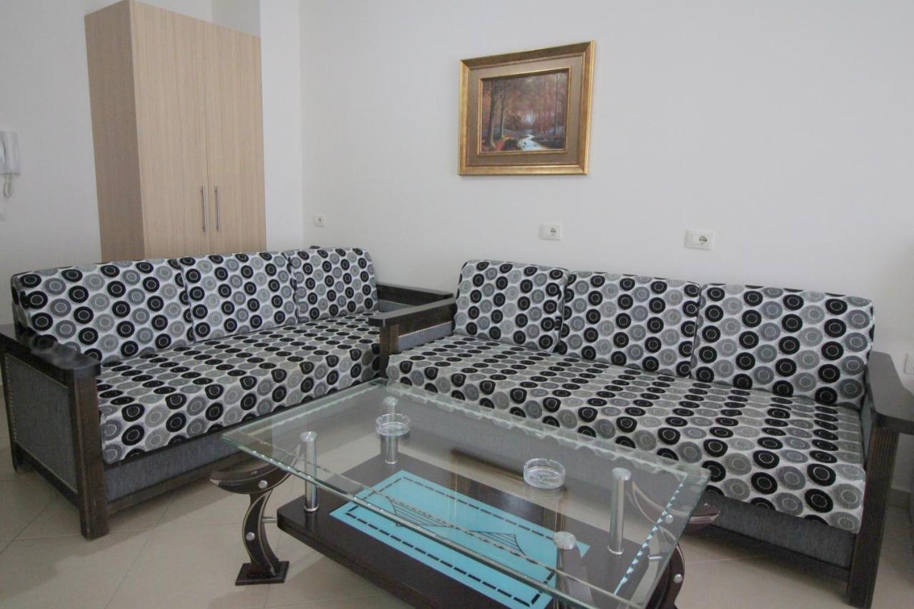 Klajdi Apartaments Sarandë Exterior foto