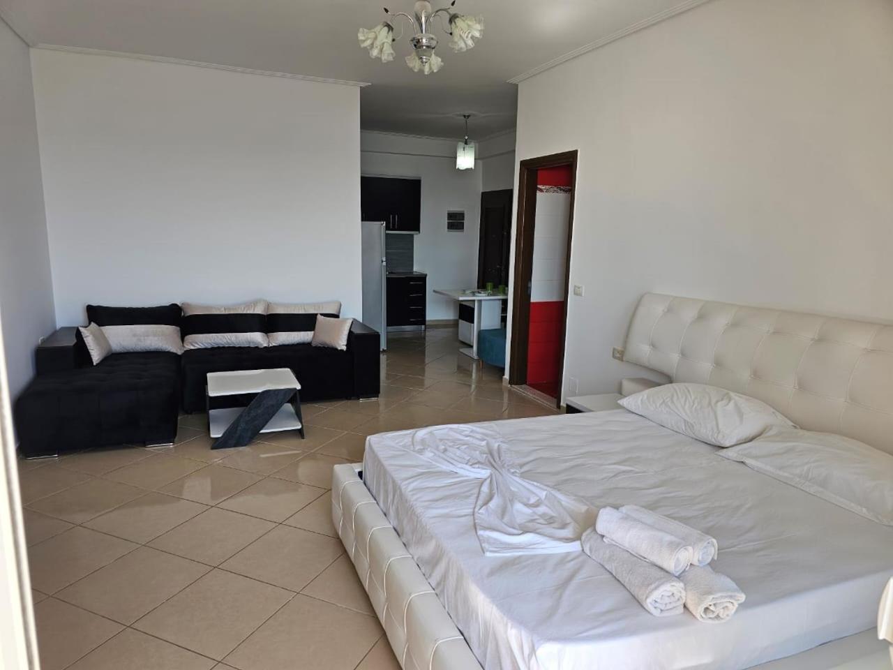 Klajdi Apartaments Sarandë Exterior foto