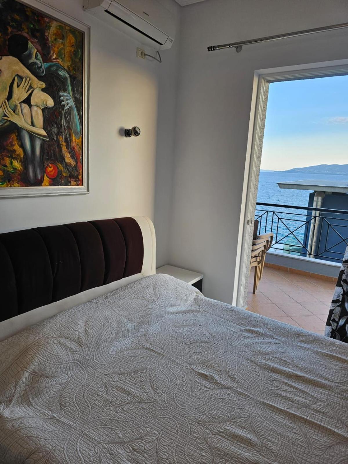Klajdi Apartaments Sarandë Exterior foto