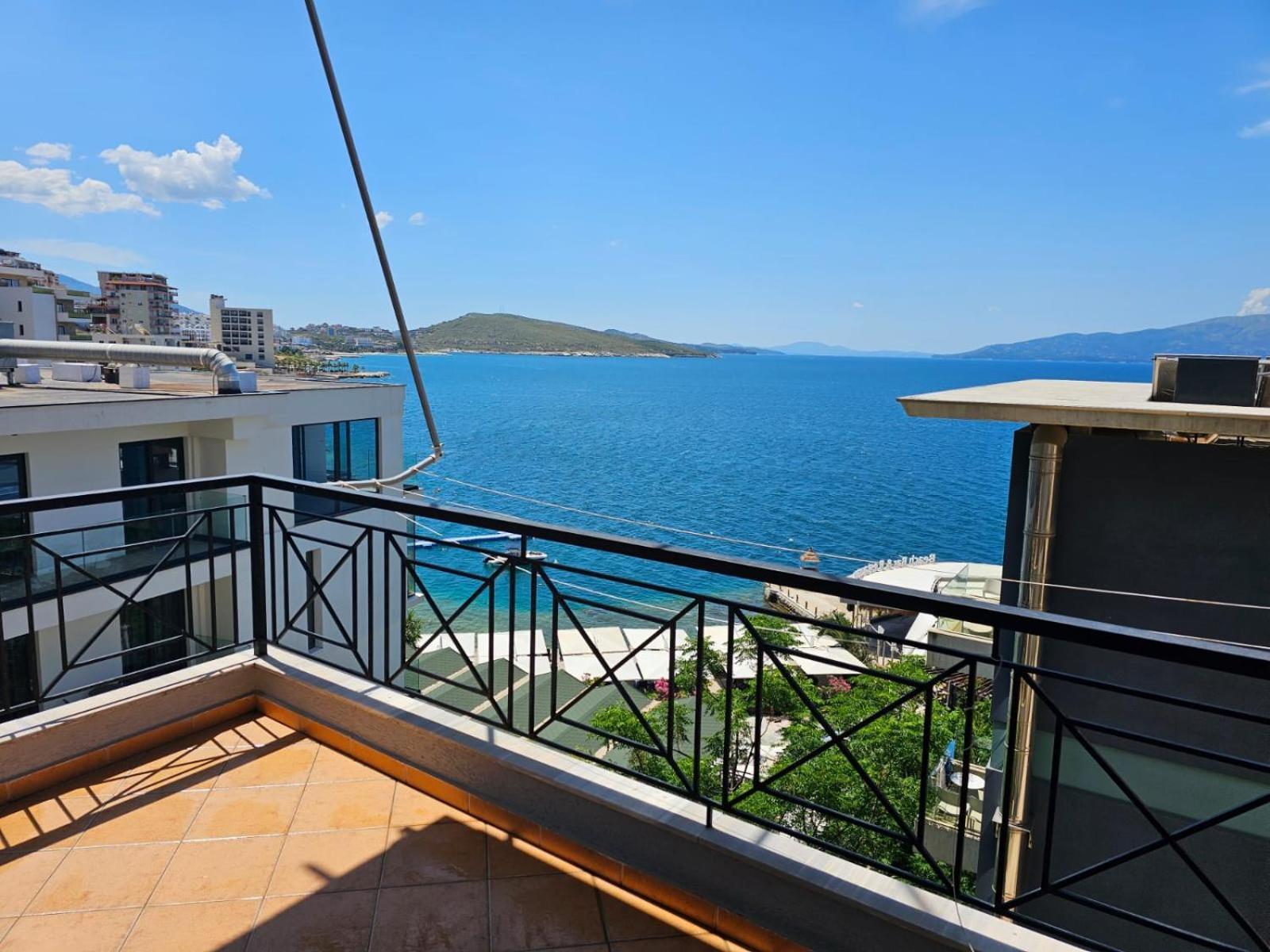 Klajdi Apartaments Sarandë Exterior foto